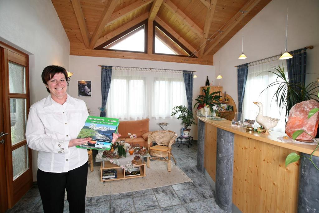 Gaestehaus Ortner Liesing Buitenkant foto